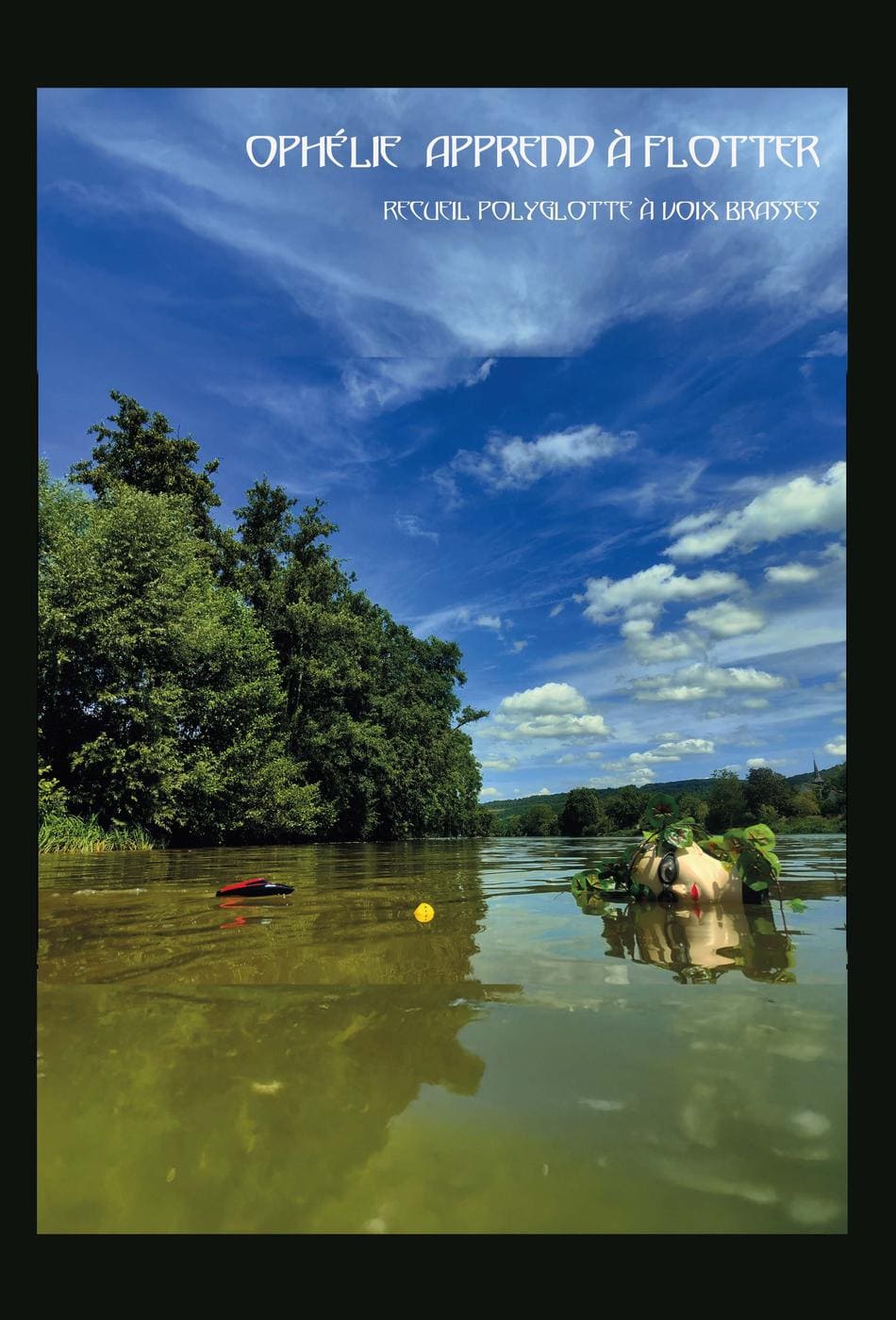 Ophélie apprend à flotter | Recueil polyglotte à voix brasses